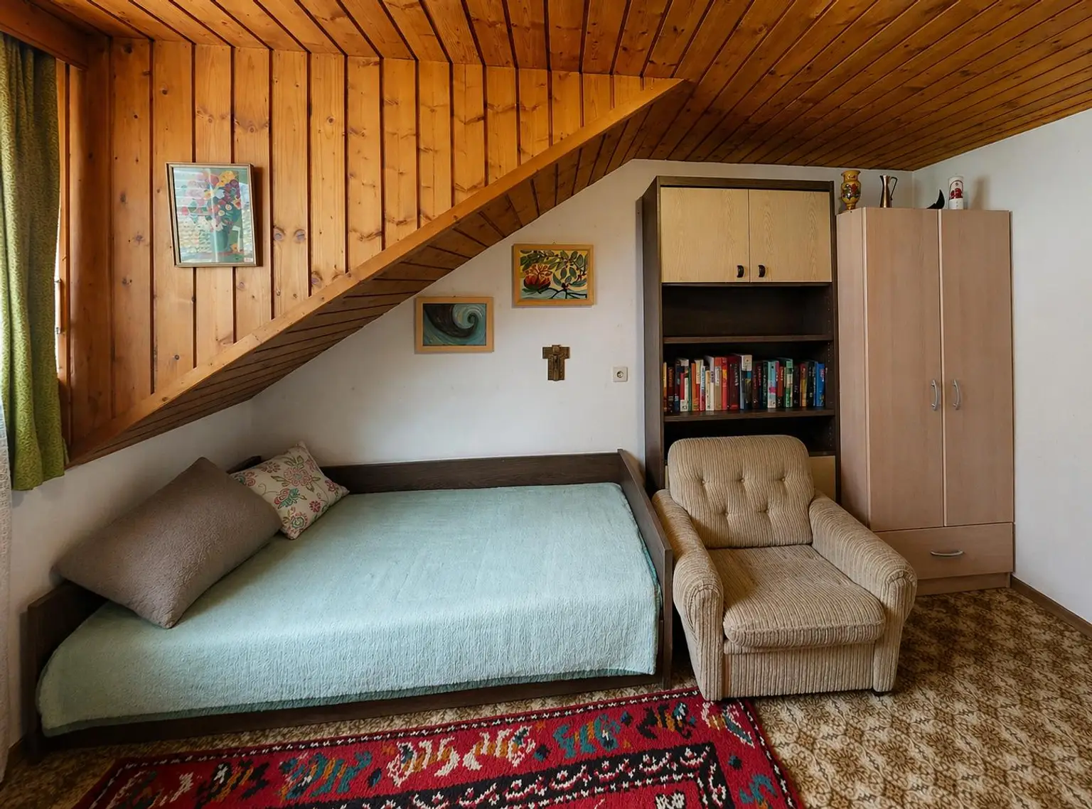 Pfunds - Haus - DG Zimmer VI