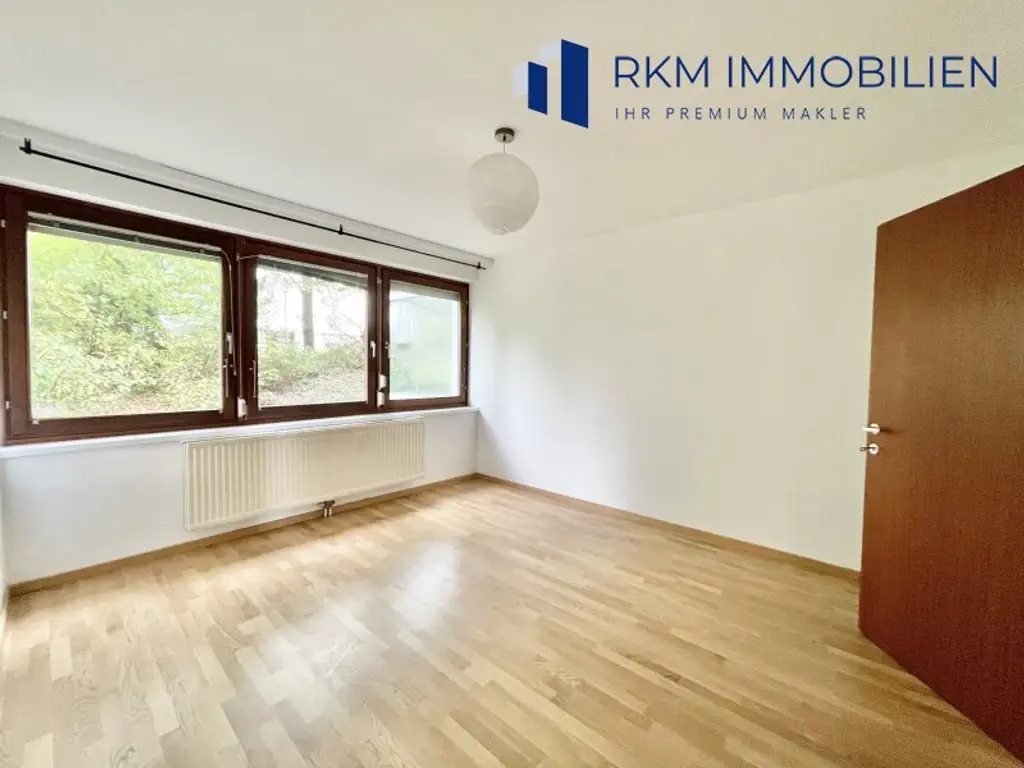 Ruhige helle 3-Zimmer-Wohnung mit Loggia