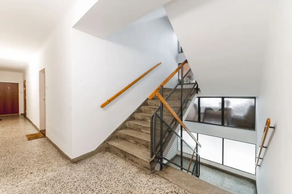 Nahe Schönbrunn! Hofseitige 2-Zimmer-Wohnung im 15. Bezirk zu vermieten!