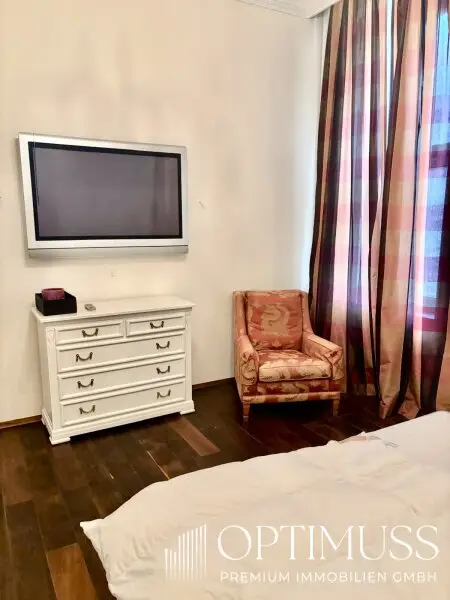 MIETE im 1010!!! Toplage, Repräsentative Altbauwohnung, nähe Rudolfspark.