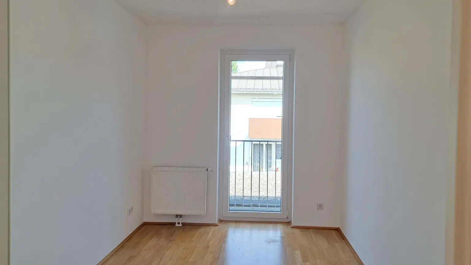 Provisionsfreie, 3 Zimmerwohnung mit Kaufoption. Erstbezug nach Renovierung!