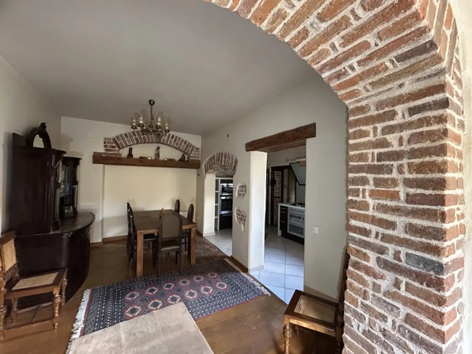 +++ Historisches Mehrfamilienhaus mit Charakter und Potenzial – eines der ältesten Gebäude Kőszegs! +++