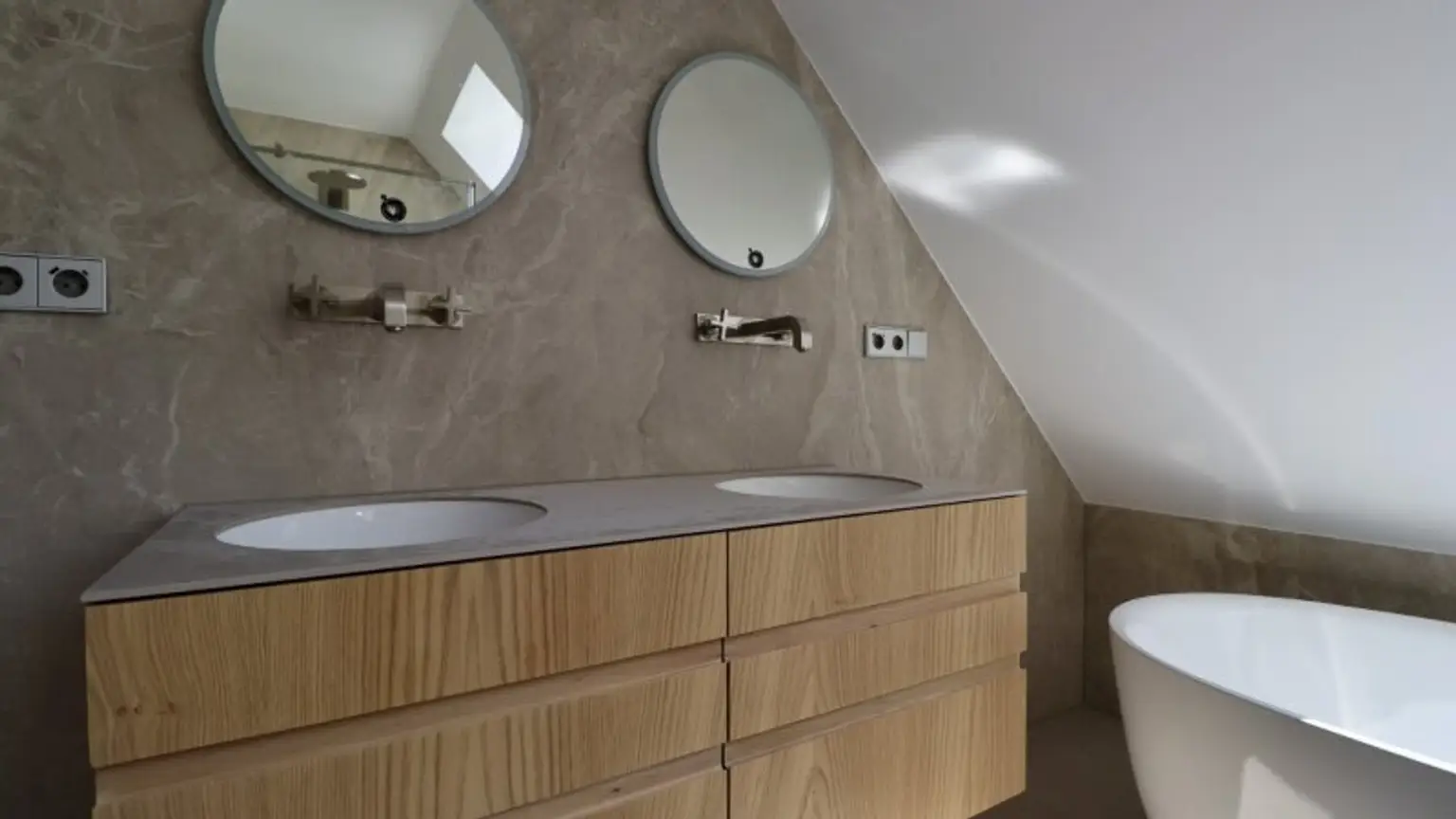 Badezimmer - Untere Wohnebene