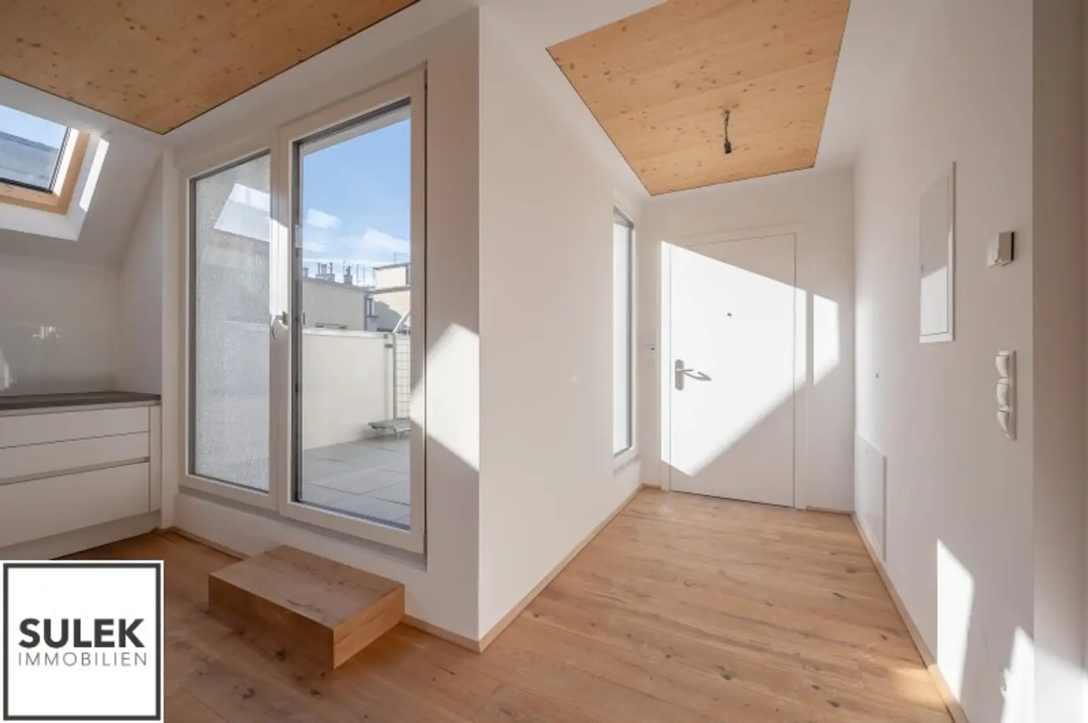 Dachgeschoßwohnung im Herzen des 2. Bezirks – 72 m² Wohnkomfort