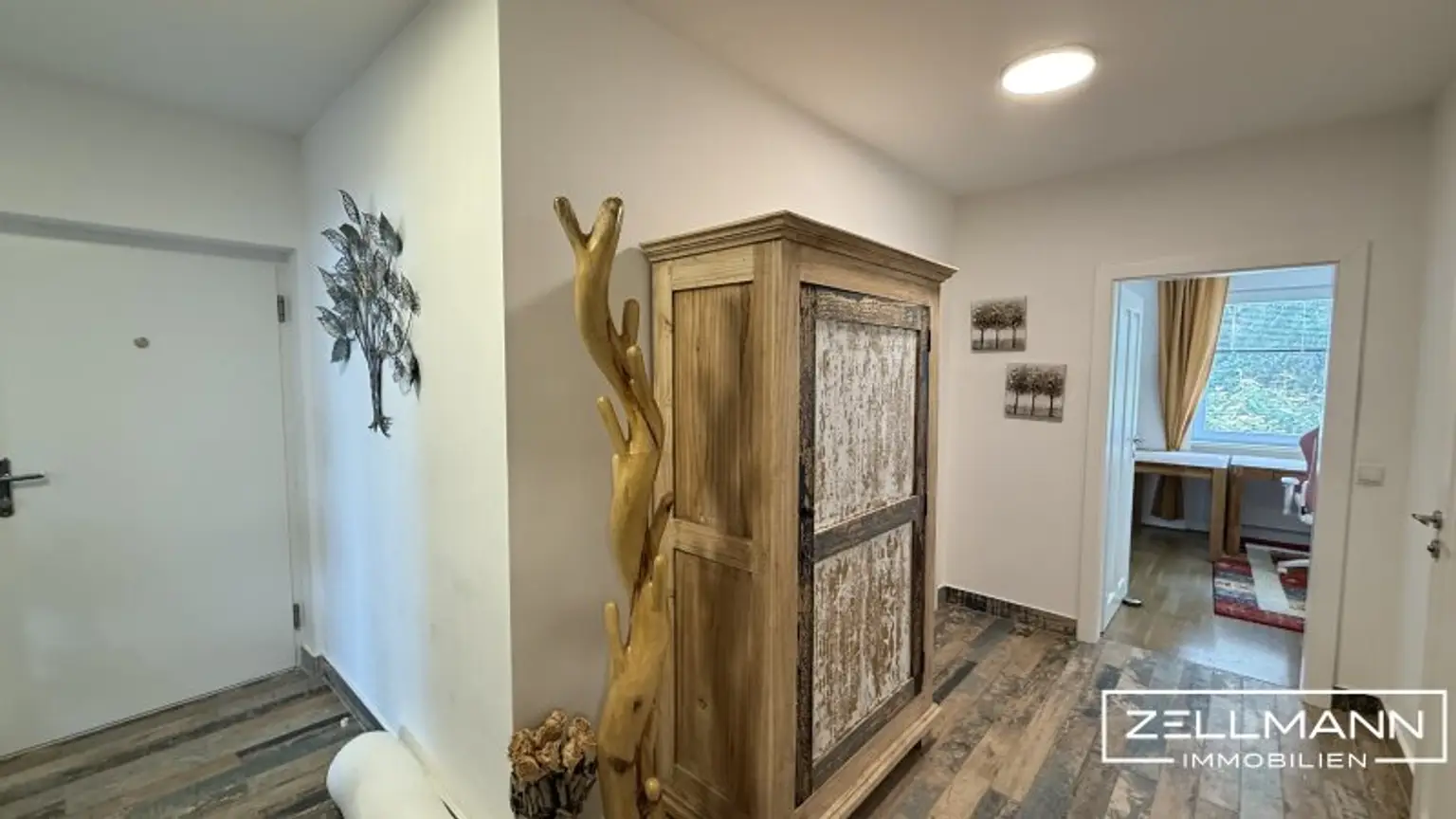 Ruhige Lage – Sanierte Wohnung mit Loggia & Autoabstellplatz | ZELLMANN IMMOBILIEN
