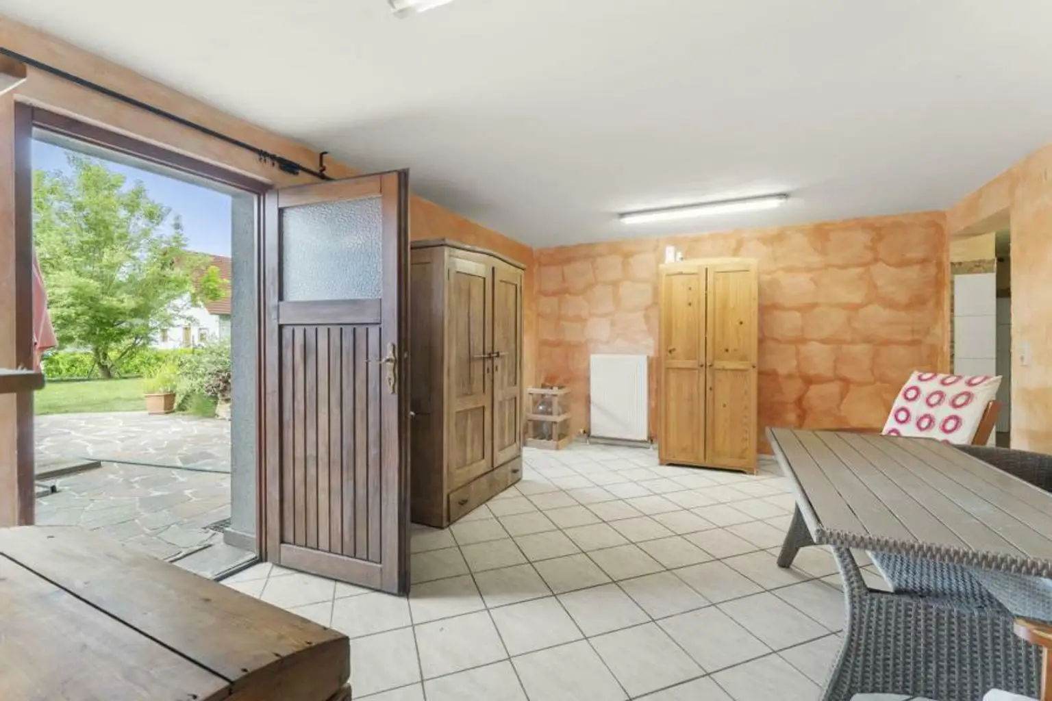 ** Traumhaftes Wohlfühlhaus in ländlicher Idylle trifft Stadtnähe  - nur 15km nach Graz **  Familienparadies mit erstklassiger Infrastruktur **