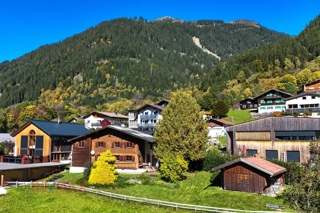 Tradition trifft Raum & Charme – Einzigartiges Montafonerhaus in St. Gallenkirch