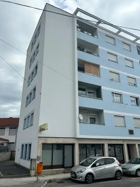 Straßenansicht