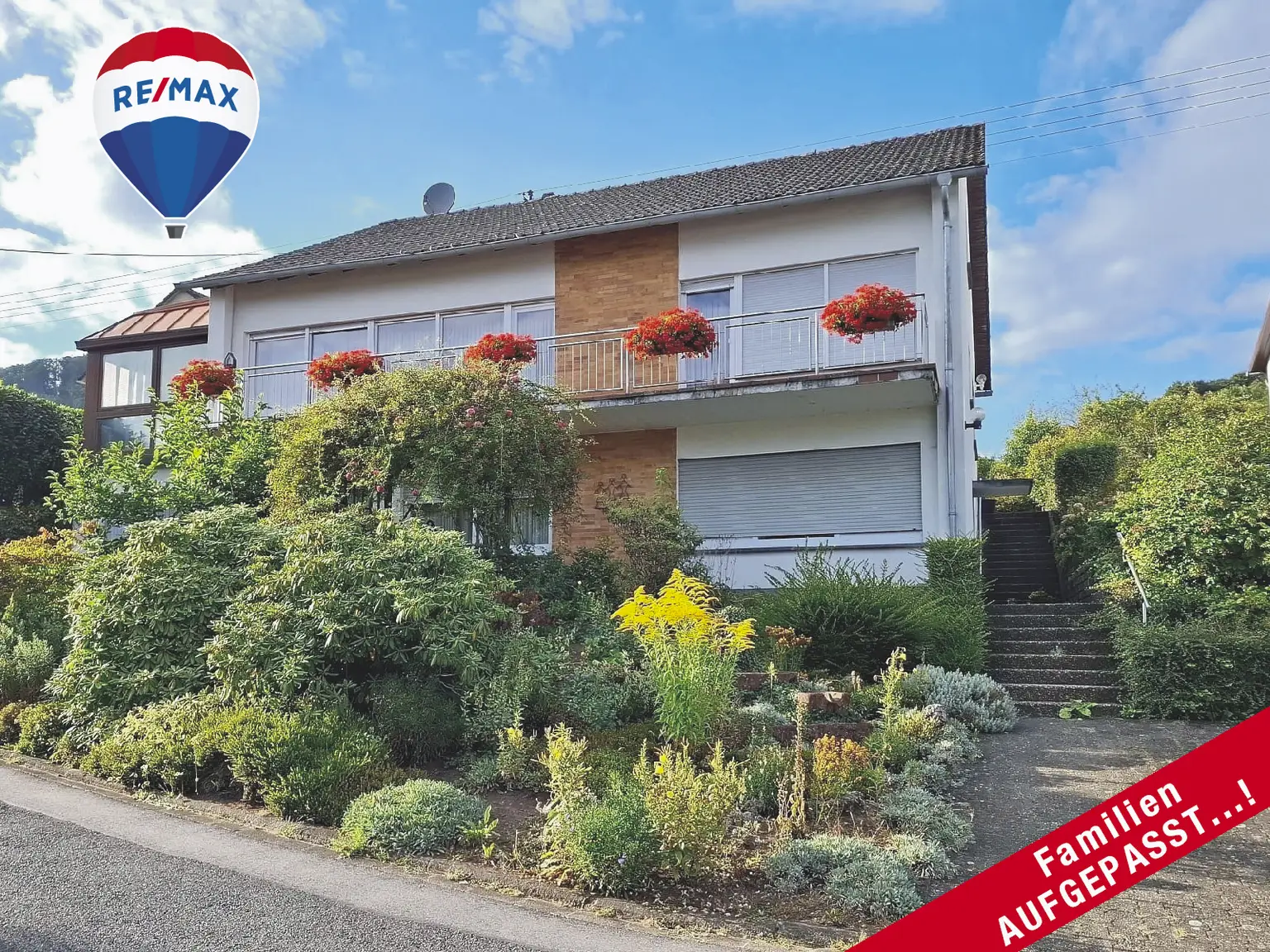 GEPFLEGTES Wohnhaus für die GROSSE Familie oder für Generationenwohnen 
in RUHIGER Lage gewünscht..?