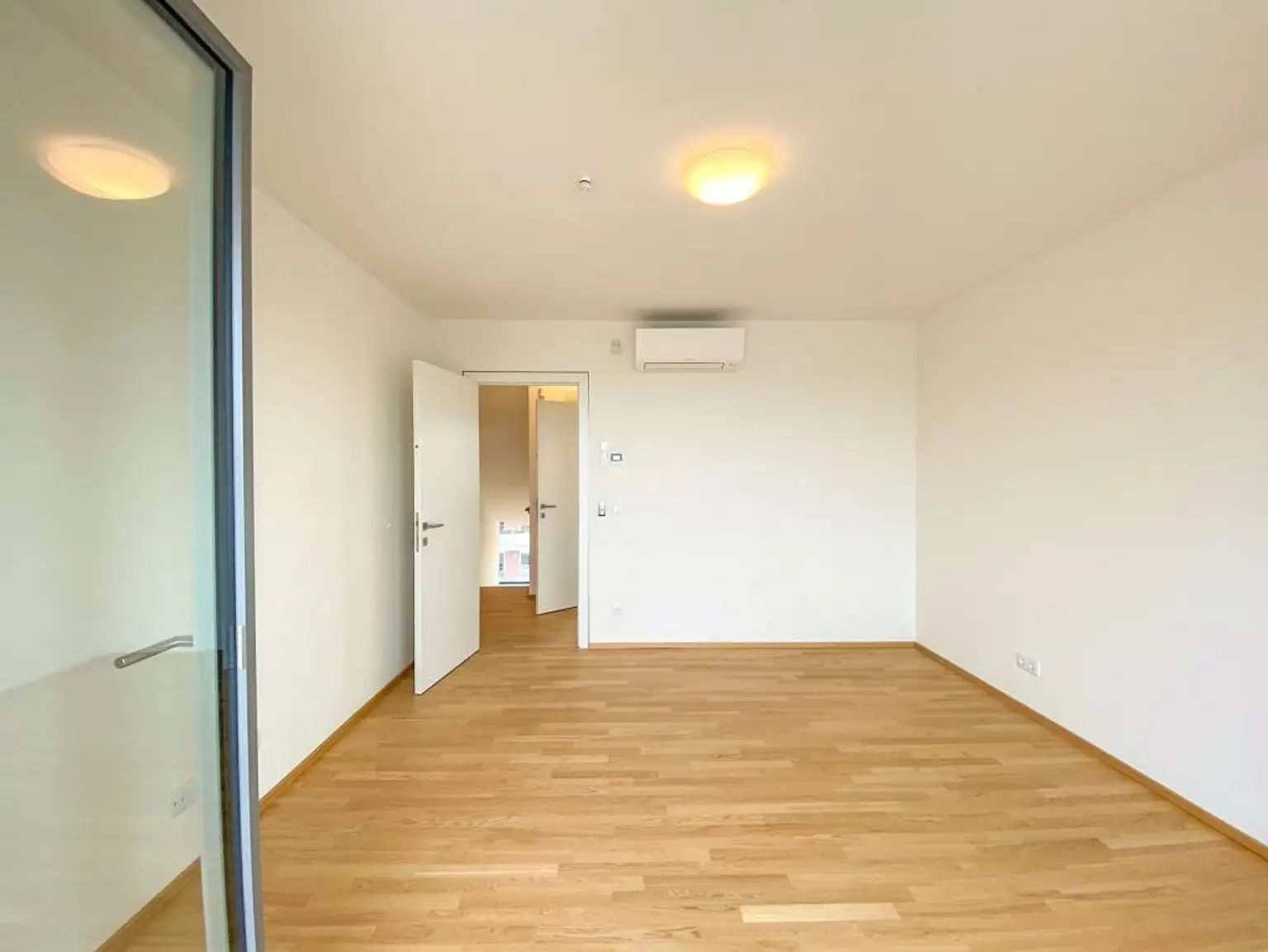Penthouse mit Weitblick für gehobene Ansprüche // Pentzhouse with views for high demands //
