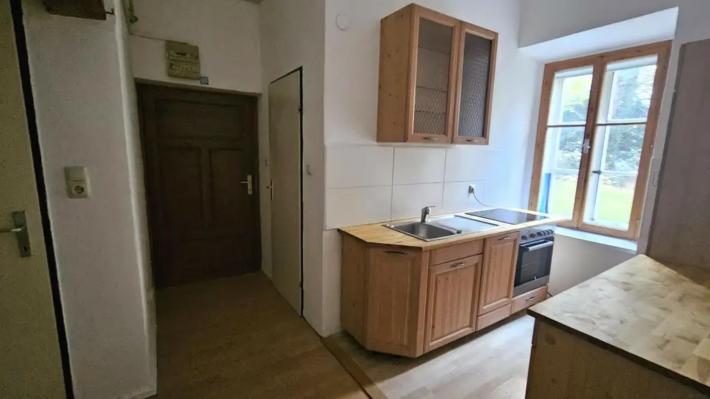 Charmante, günstige Altbauwohnung mit großem Garten im Herzen von Graz