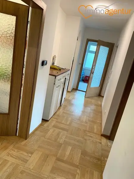 MODERNISIERTES WOHNJUWEL: 2-3 Wohneinheiten in Thalheimer Elite-Lage!