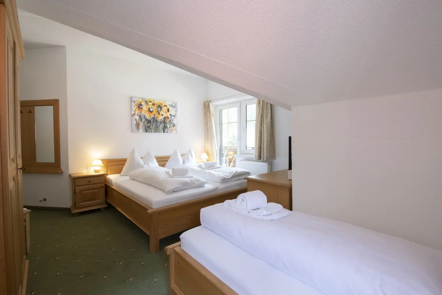 6a_Drei-bett-Zimmer