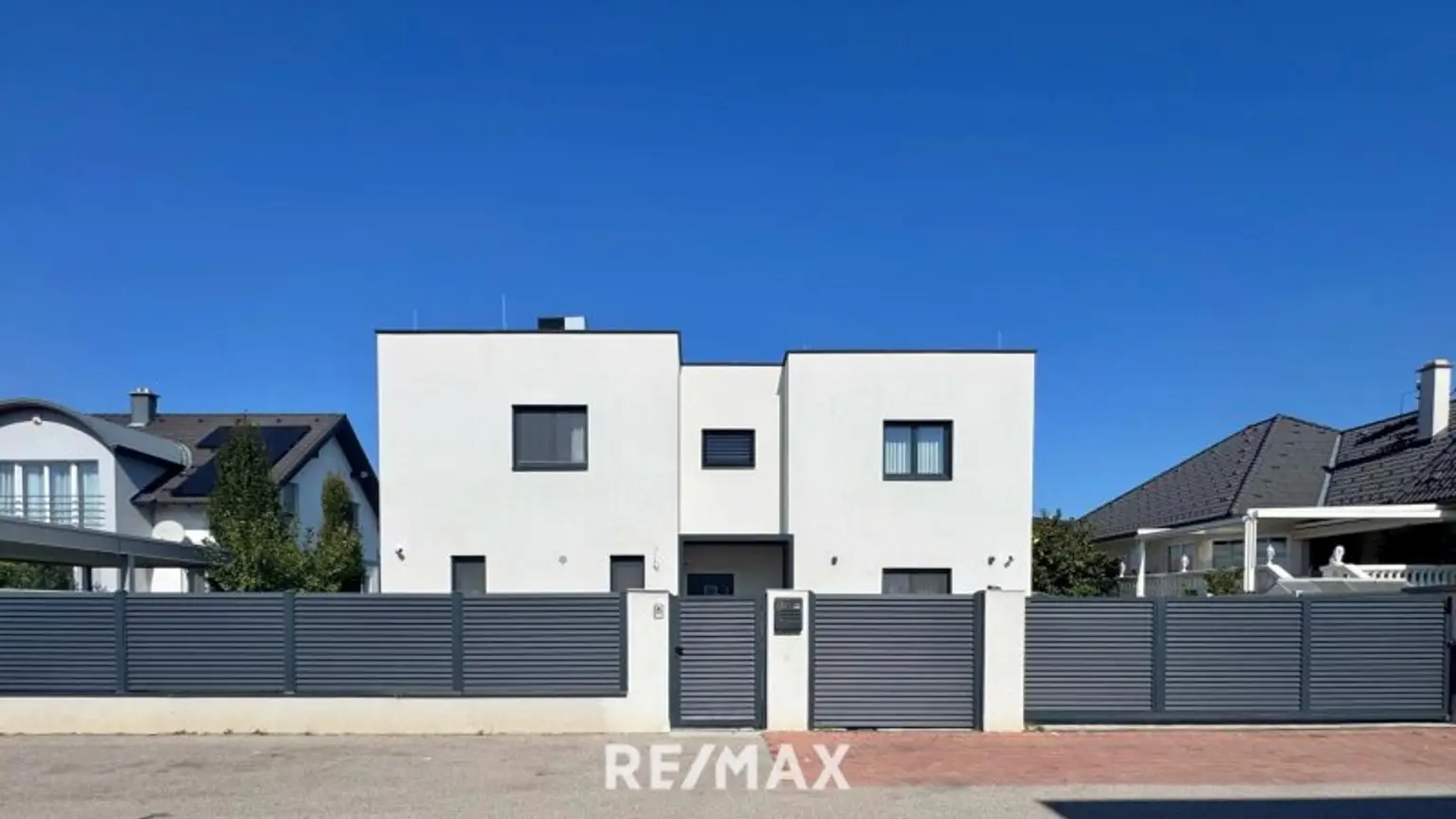 REPRÄSENTATIVE TRAUMVILLA IN BESTLAGE VON HIMBERG NÄHE WIEN & U1