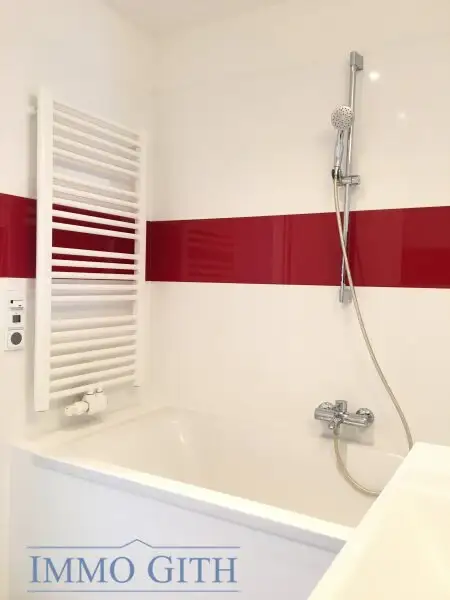 MODERNE & HELLE CA. 45 m² GROSSE 2-ZIMMER-WOHNUNG MIT LIFT, KELLERABTEIL IN DER RÖMERGASSE (1160 WIEN) ZU MIETEN!