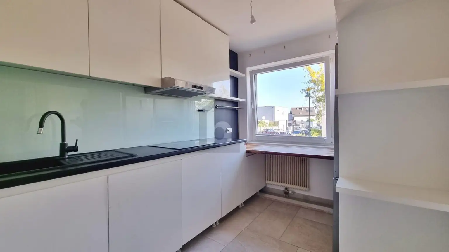 SCHÖNER FAMILIENHIT IN ZENTRALER LAGE!