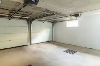 Doppelgarage im Untergeschoss