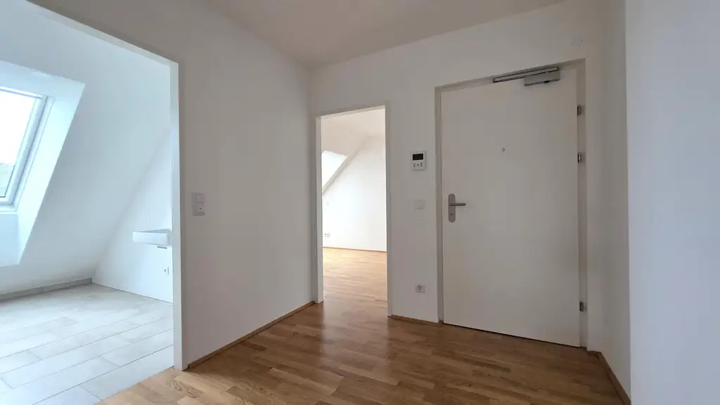 Coole DG-Wohnung mit 2 Terrassen und Fußbodenkühlung!!