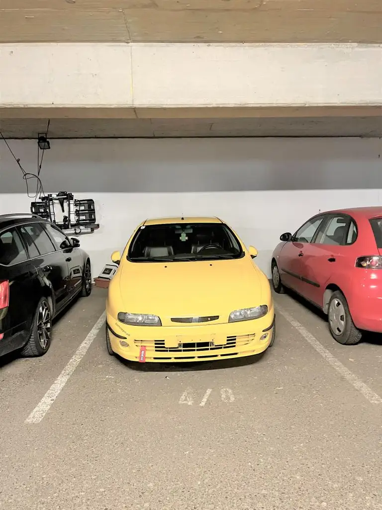 TOLLE WOHNUNG IN RUHIGER LAGE - TIEFGARAGENPLATZ INKLUSIVE