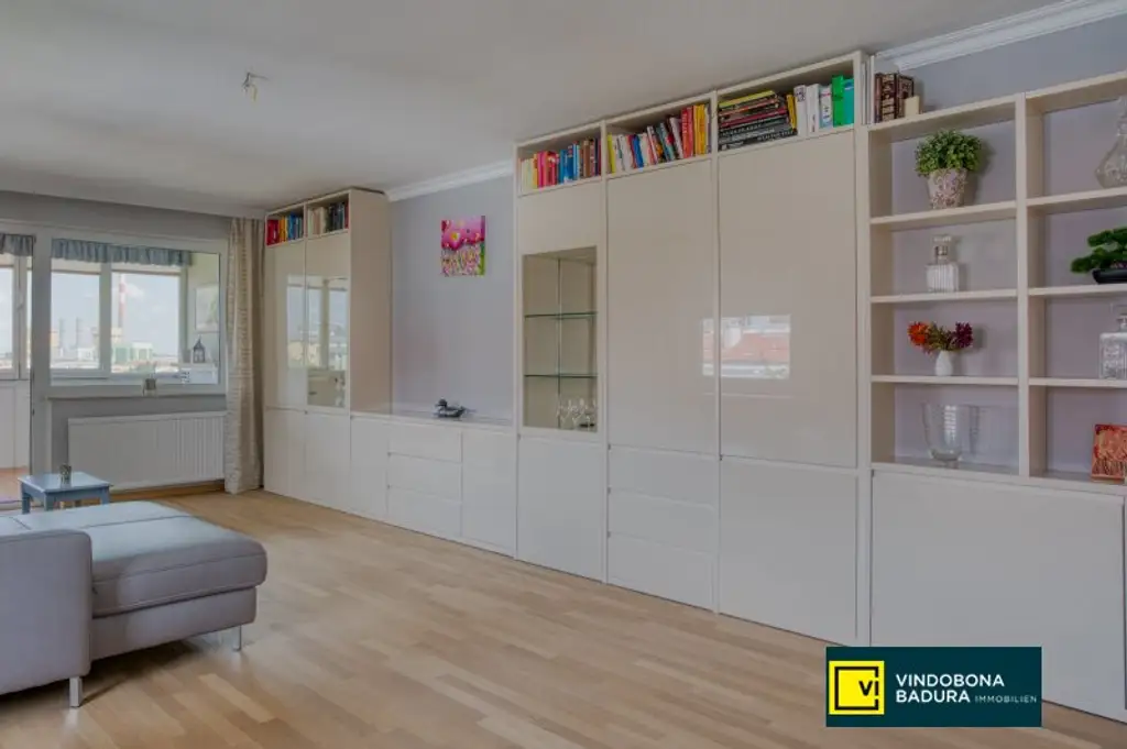 Helle und großzügige 3-Zimmer Wohnung mit Loggia | Teilmöbliert