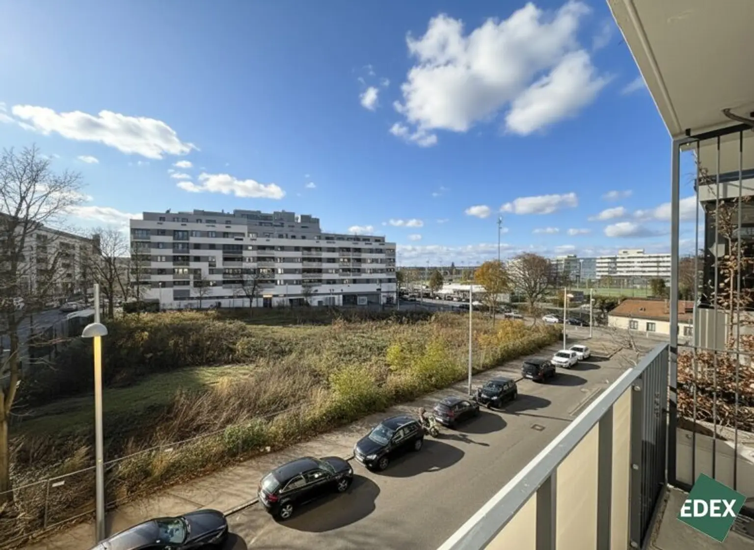 1 Monat Mietfrei: Moderne 2-Zimmer-Wohnung mit Balkon direkt bei der U3 - perfekt für Singles oder Paare