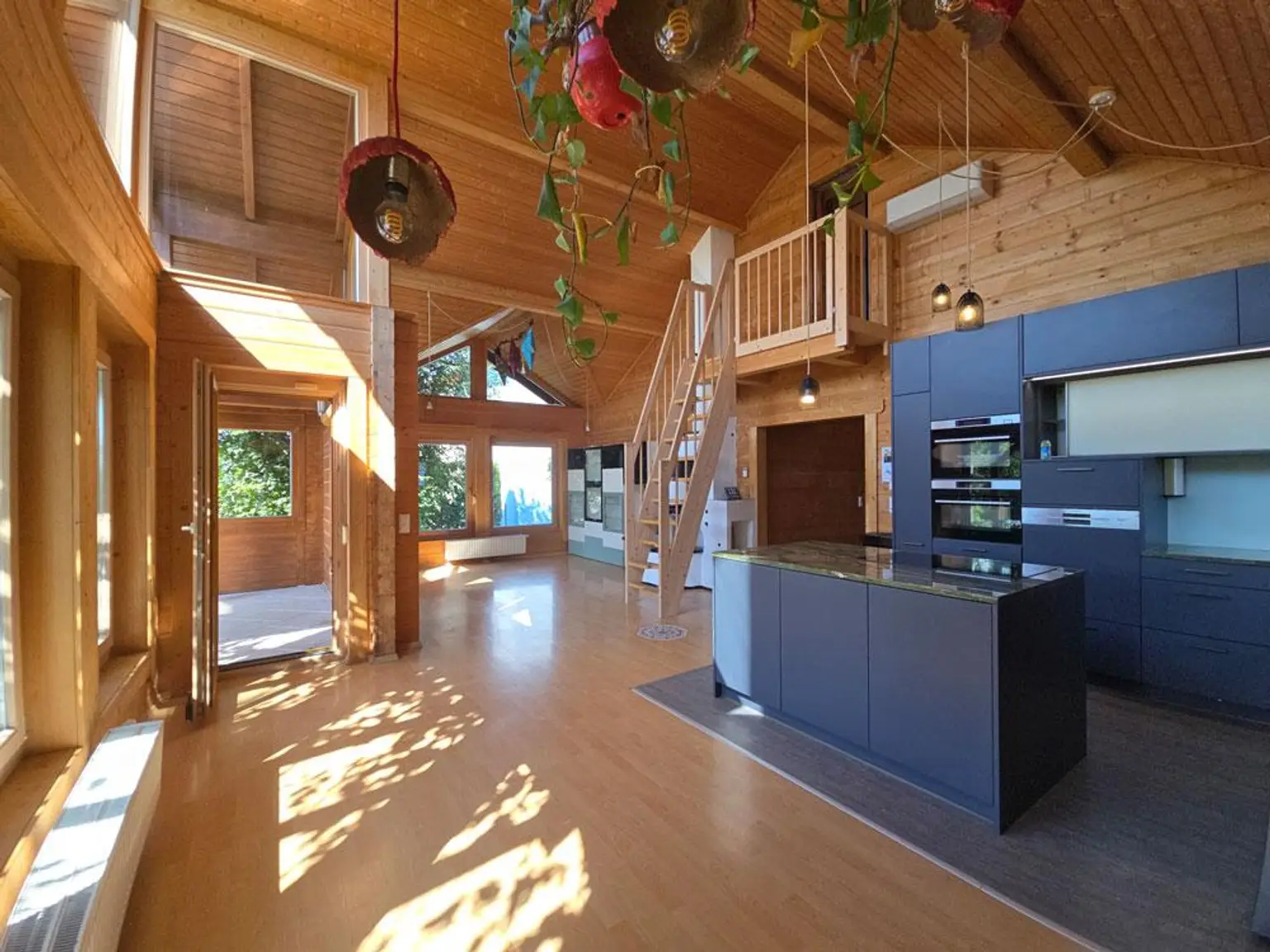 2011 Gemeinde Sierndorf/Untermallebarn: Gemütlicher Holz-Bungalow mit ausgebautem Dachboden