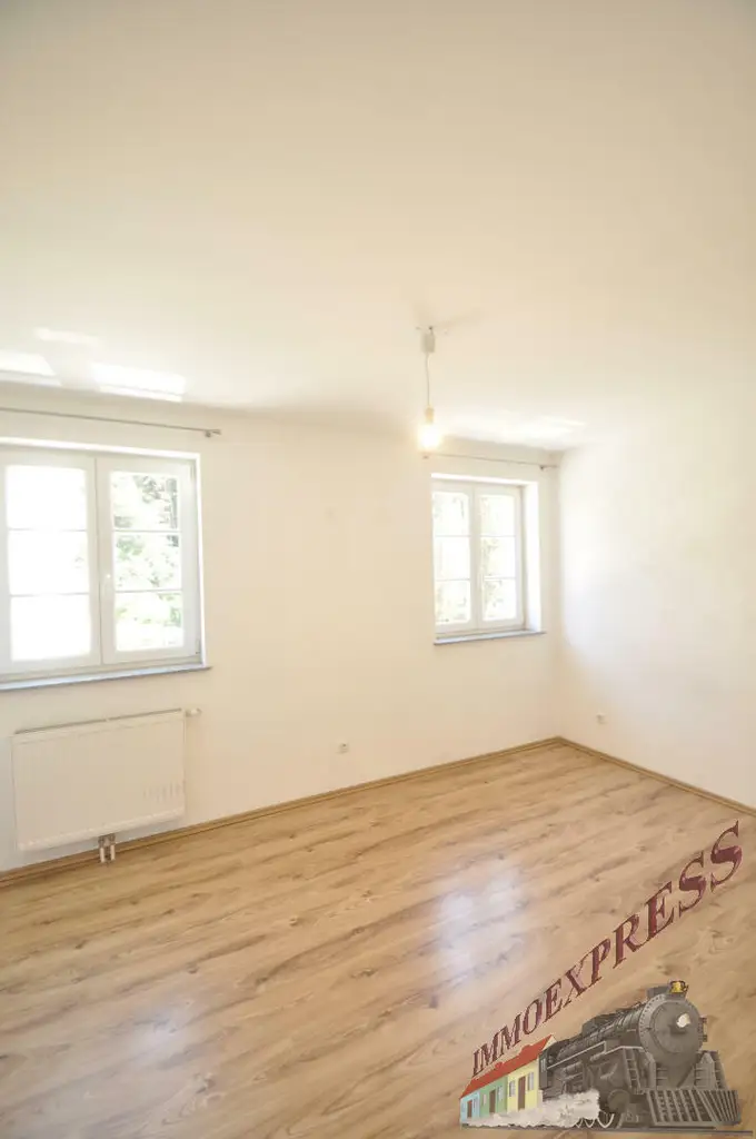 Sehr schöne 2 bis 3 Zimmerwohnung in Pressbaum Ortsteil Pfalzau mit Pergola