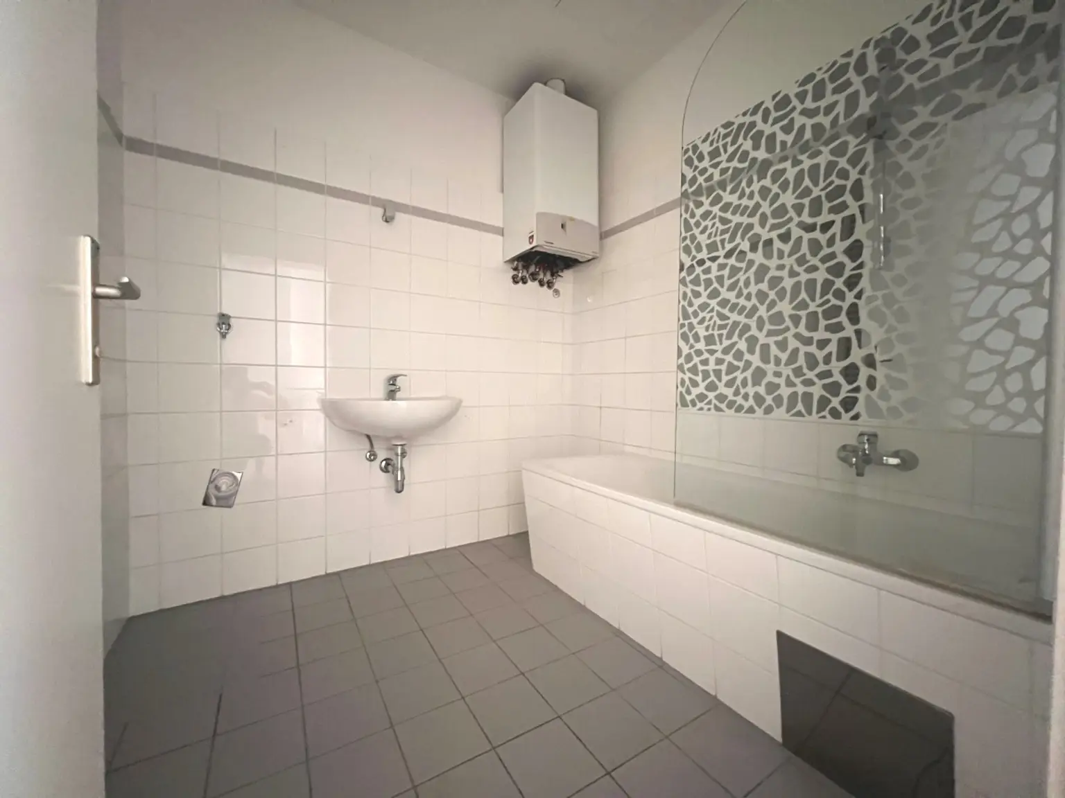 7 | SCHÖNE ZWEI Zimmer Wohnung - Salzachstraße | Prima Service Immobilien