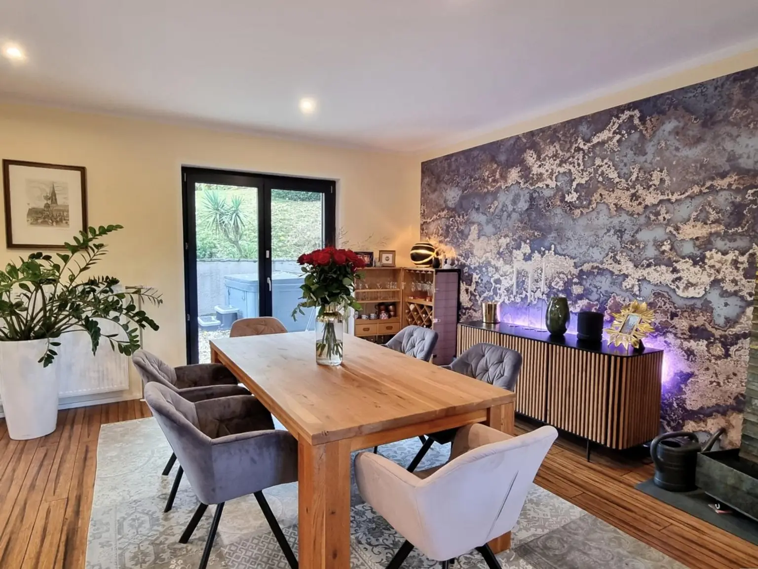 FAMILIENDOMIZIL MIT SCHWIMMTEICH