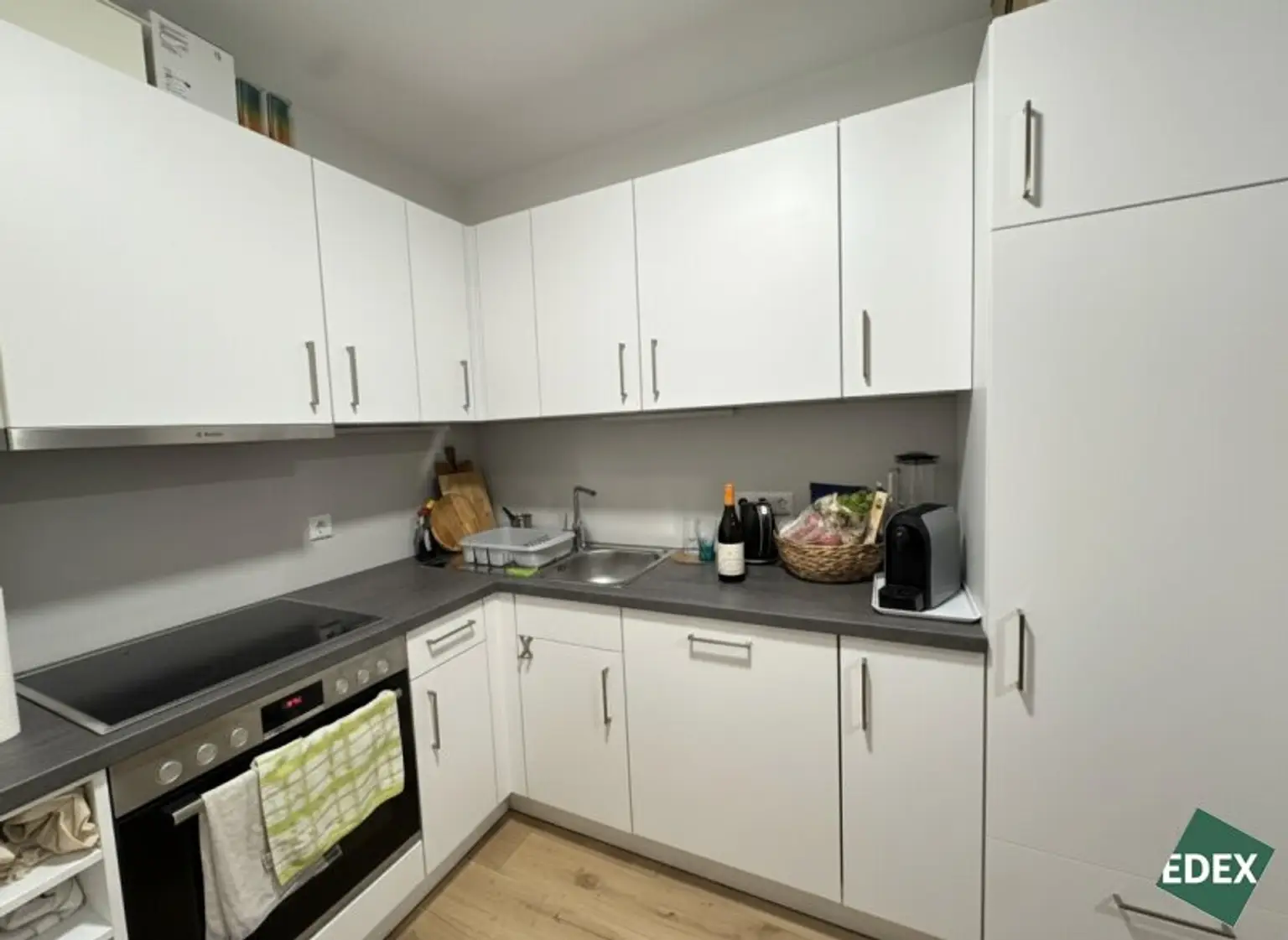 2-Zimmer-Wohnung mit Balkon direkt bei der U3 - perfekt für Singles oder Paare