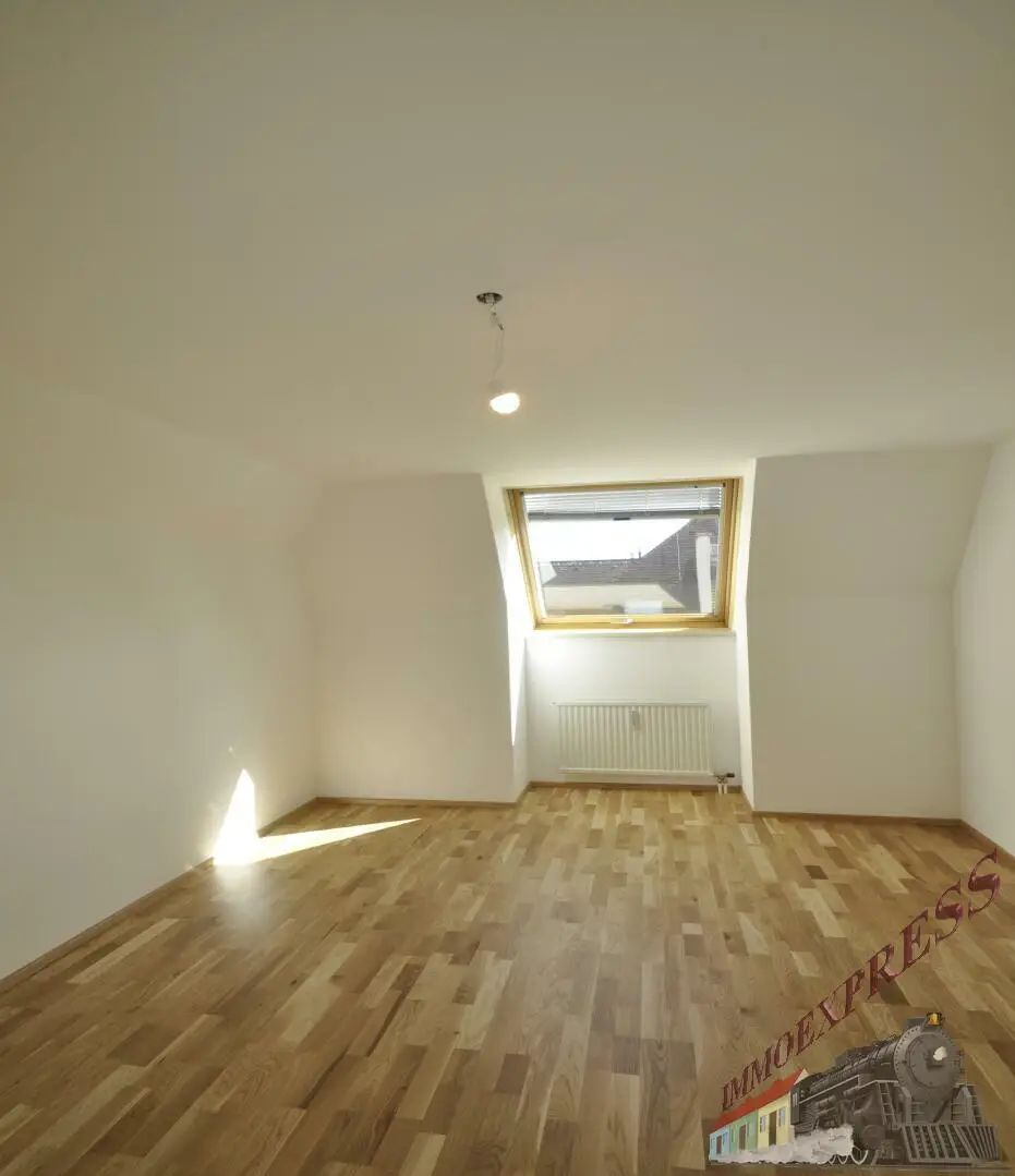 Exklusive Dachterrassenwohnung mit Tiefgarage und bester Fernsicht nähe Bühl Center (WG-tauglich)