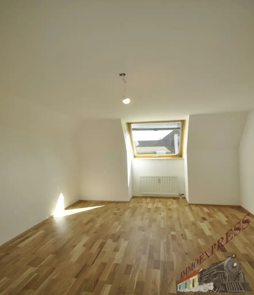 Exklusive Dachterrassenwohnung mit Tiefgarage und bester Fernsicht nähe Bühl Center (WG-tauglich)