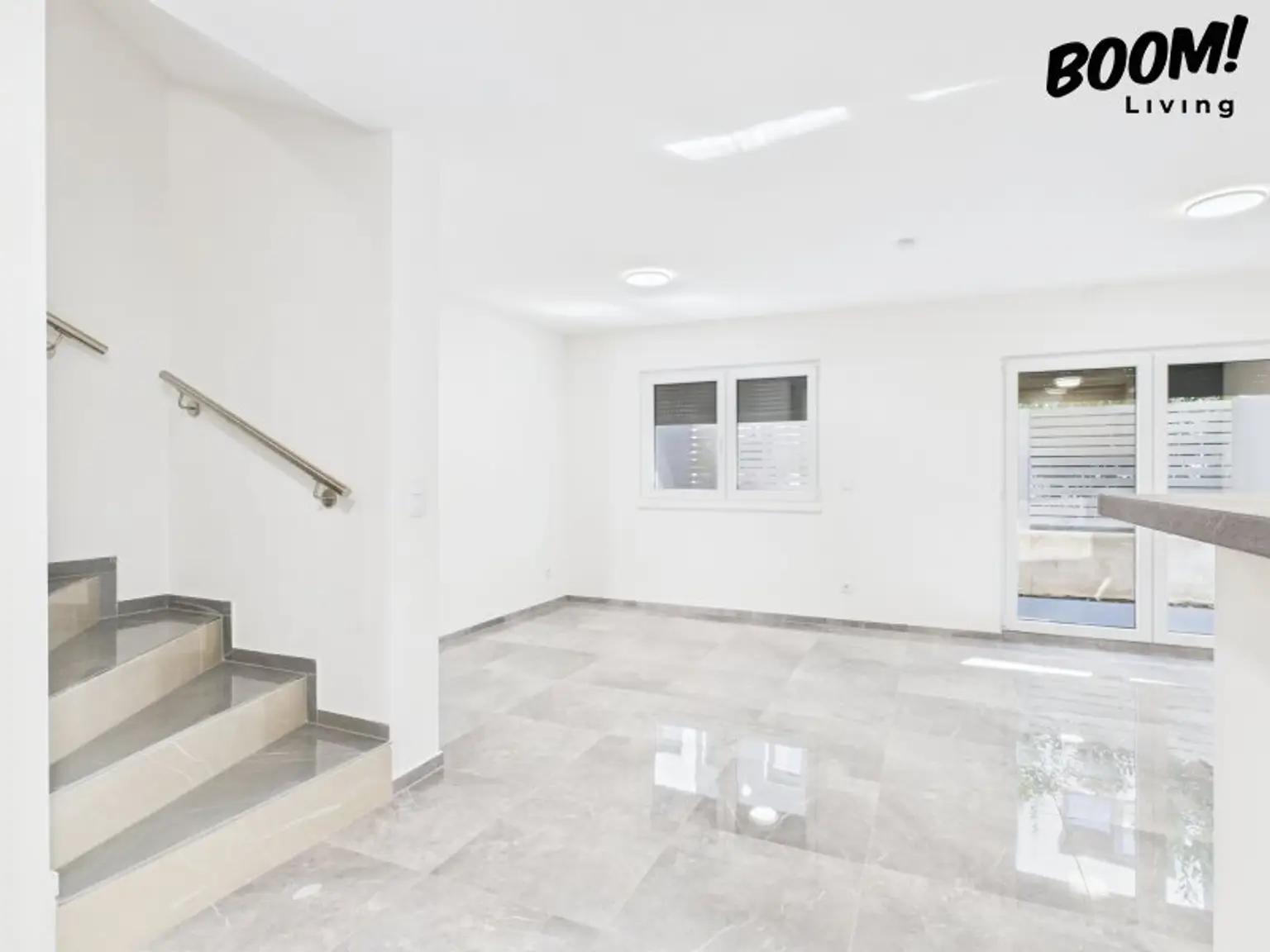 Modernes Reihenhaus in Himberg – Neubau mit Garten, Terrassen und perfekter Verkehrsanbindung ! ! !