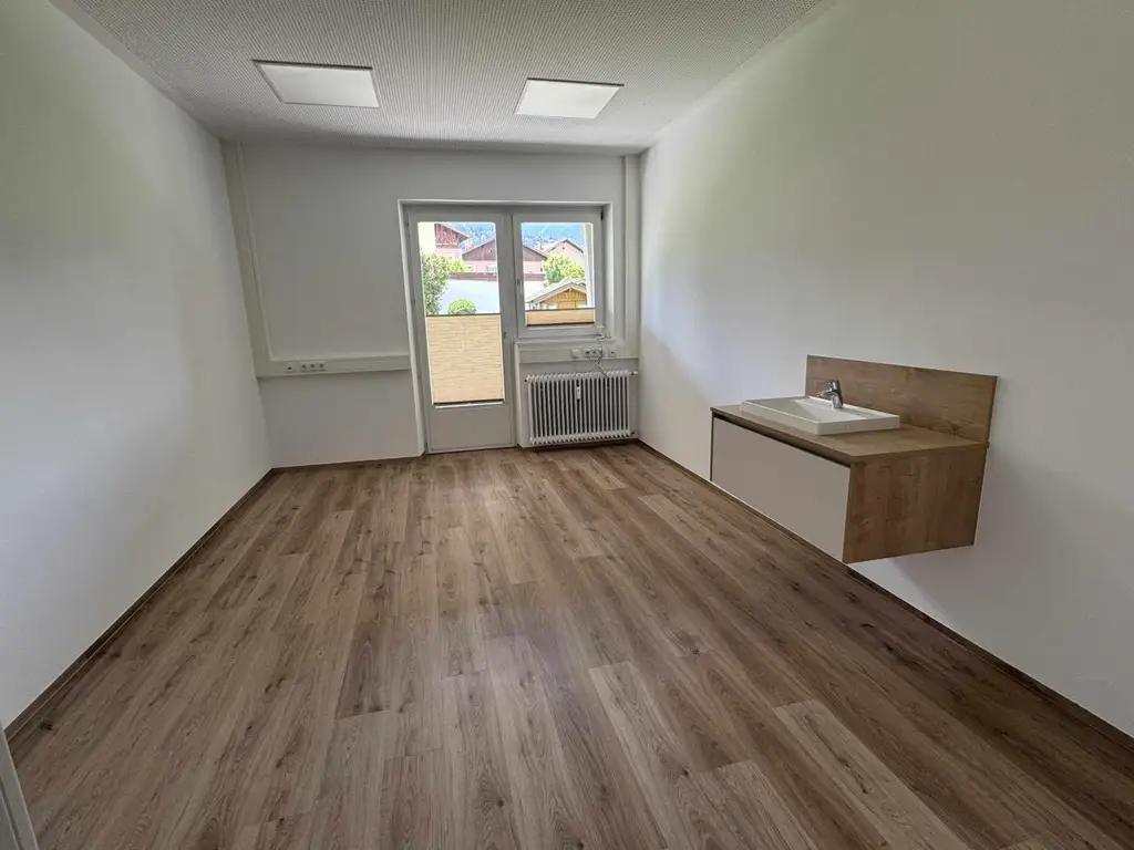 Neue Büro- & Praxisfläche in Kematen – Perfekte Lage nur 10 km von Innsbruck entfernt