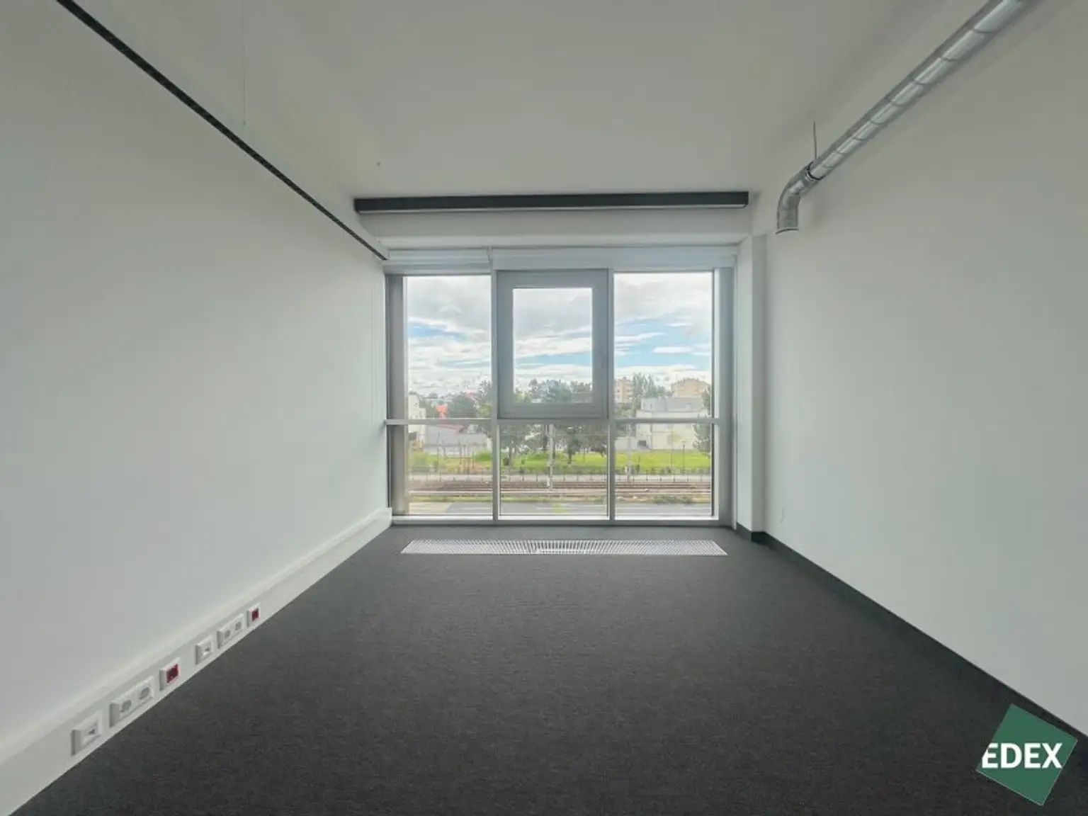 Repräsentative Bürofläche direkt an der Badner Bahn – vollausgebaut und sofort bezugsfertig