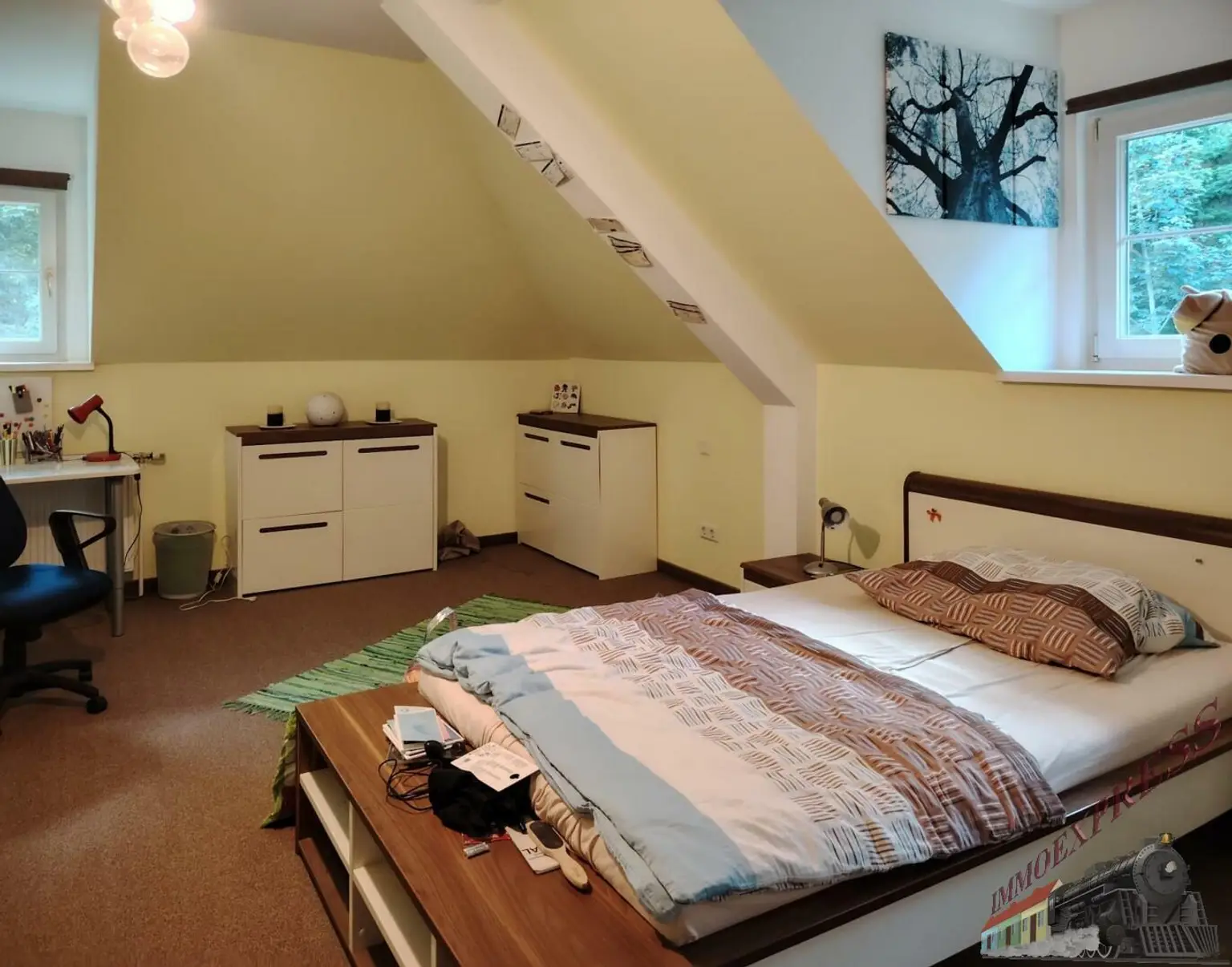 Tolle Villa mit neuer PV-Anlage bietet viel Platz und ruhige, grüne Umgebung – 38 min zur Stadtgrenze Wien!