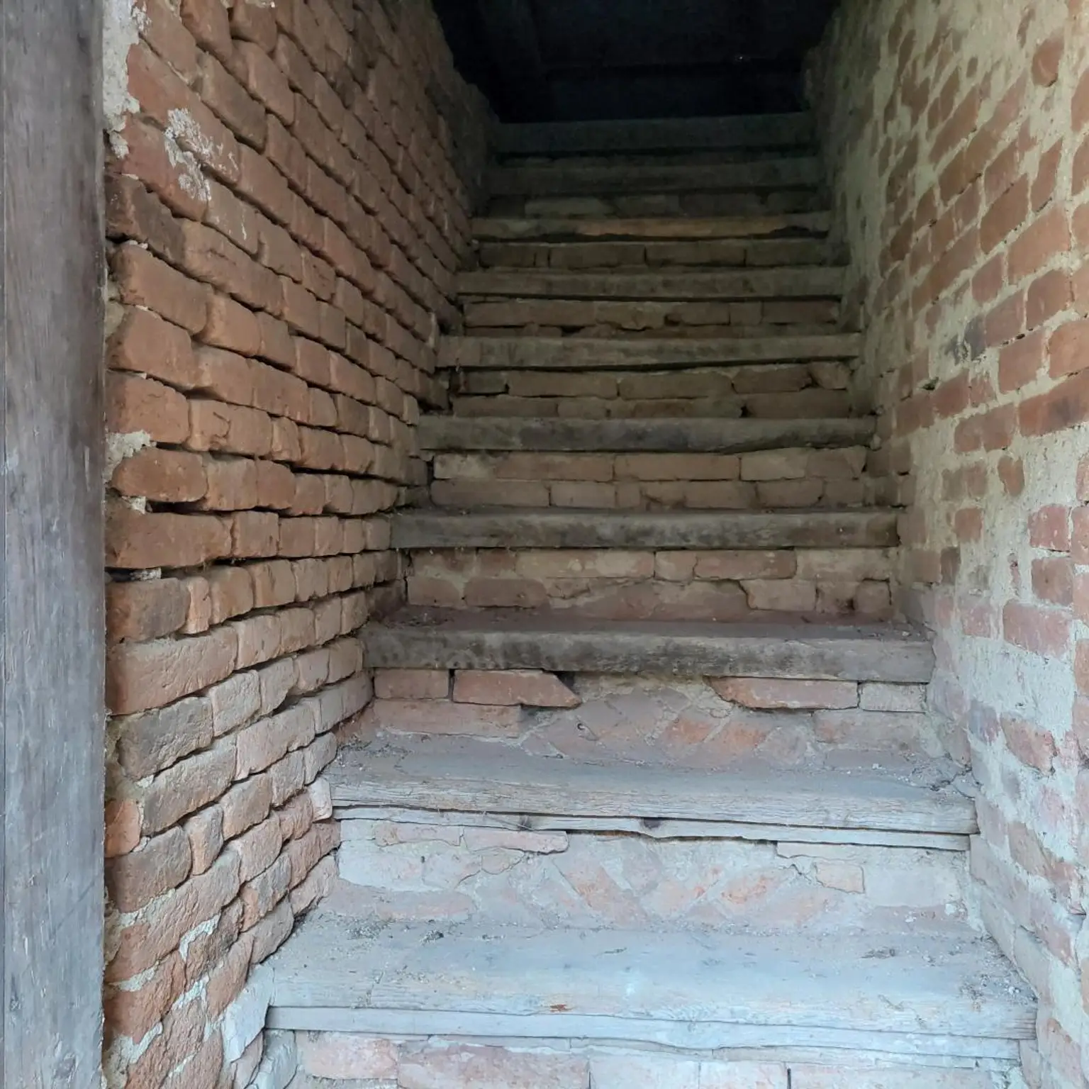 Dachbodenaufgang