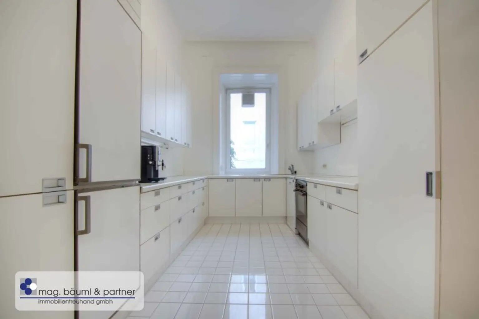 256m² LUXUS APPARTEMENT voll möbliert für 3-5 Jahre zu mieten