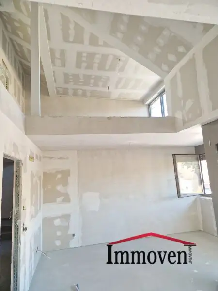 ERSTBEZUG - neue großzügige Wohnung in einem charmantem Altbau (Mietbeginn 01.01.2026)