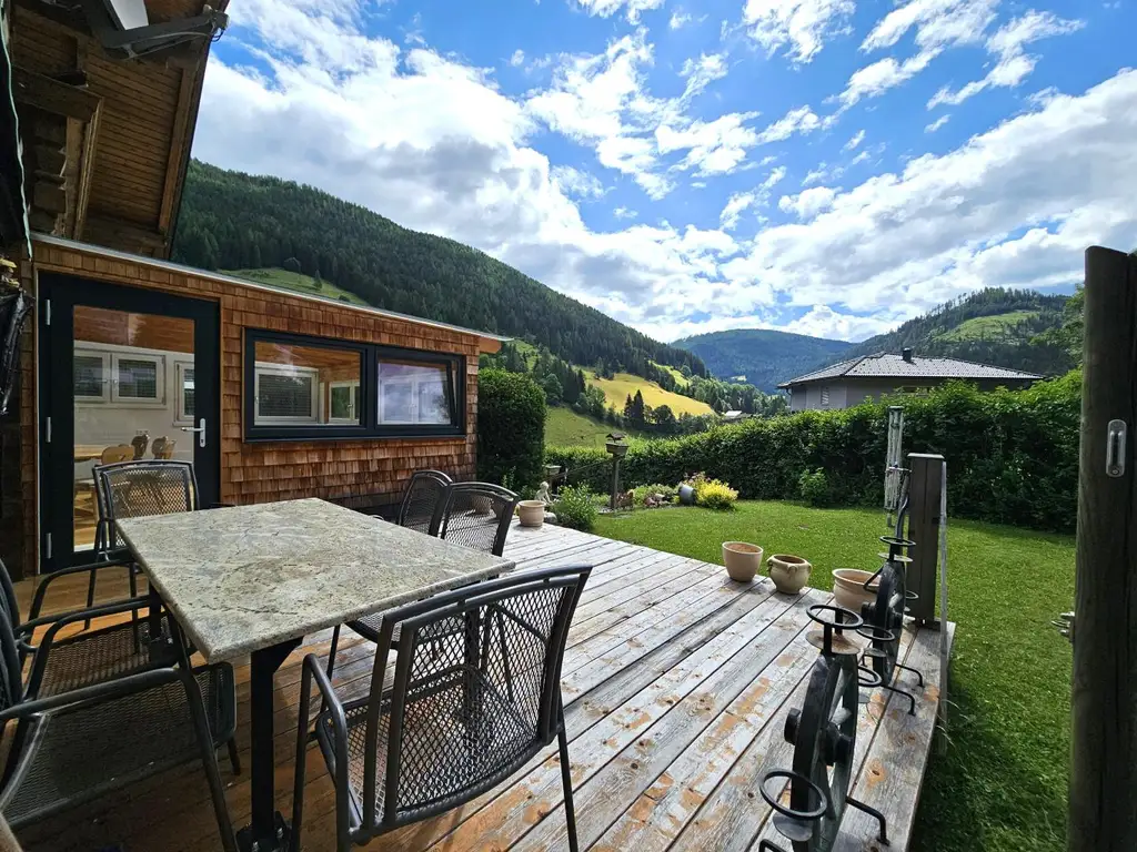 Landhaus mit Chalet-Charakter am Fuße der Turracher Höhe