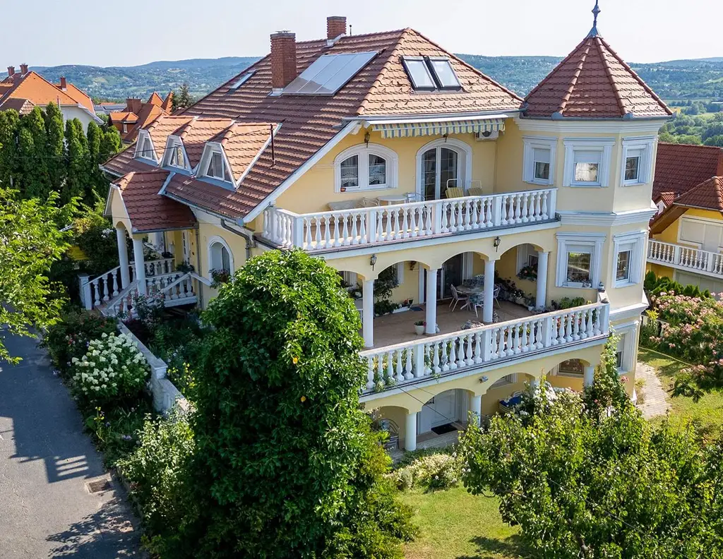 Traumhaftes Apartmenthaus in Hévíz - Nur 11 Minuten vom Plattensee entfernt!