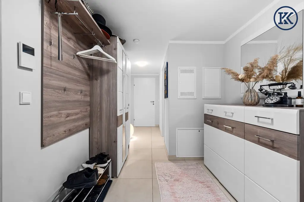 OPEN HOUSE am Dienstag den 19.08.25 ab 10 Uhr für die
Hofseitige 3-Zimmer-Wohnung mit 14 m² Loggia