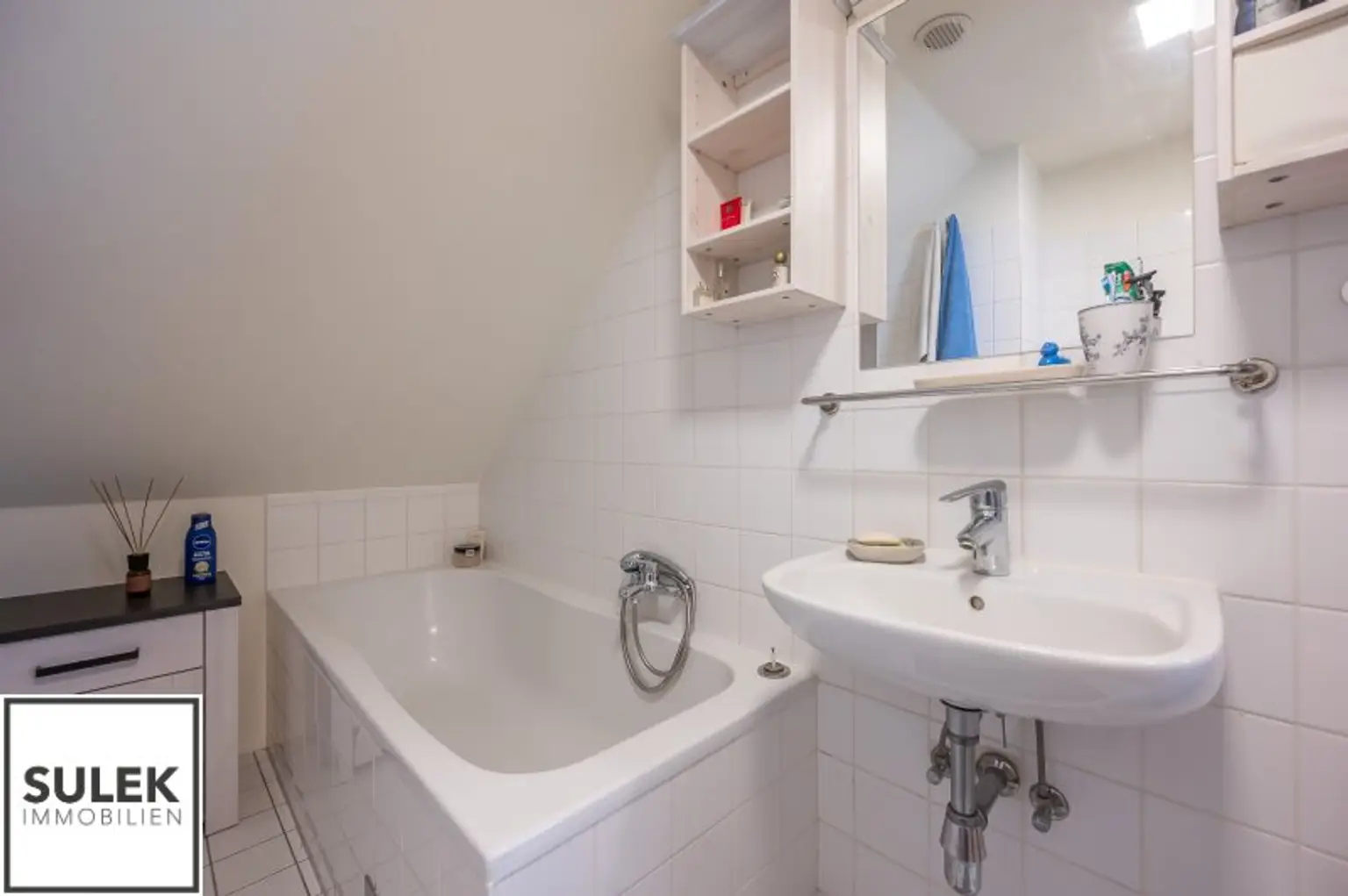 charmantes Einfamilienhaus mit dazugehöriger Einliegerwohnung in Petronell - ab 1.11.2025
