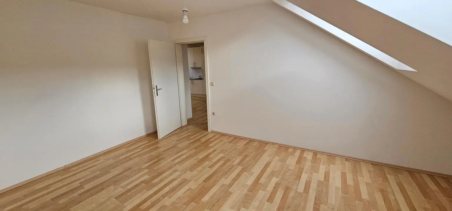 Günstige Dachgeschosswohnung im Ennser Bahnhofsgebiet