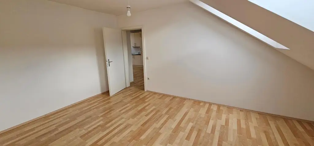 Günstige Dachgeschosswohnung im Ennser Bahnhofsgebiet
