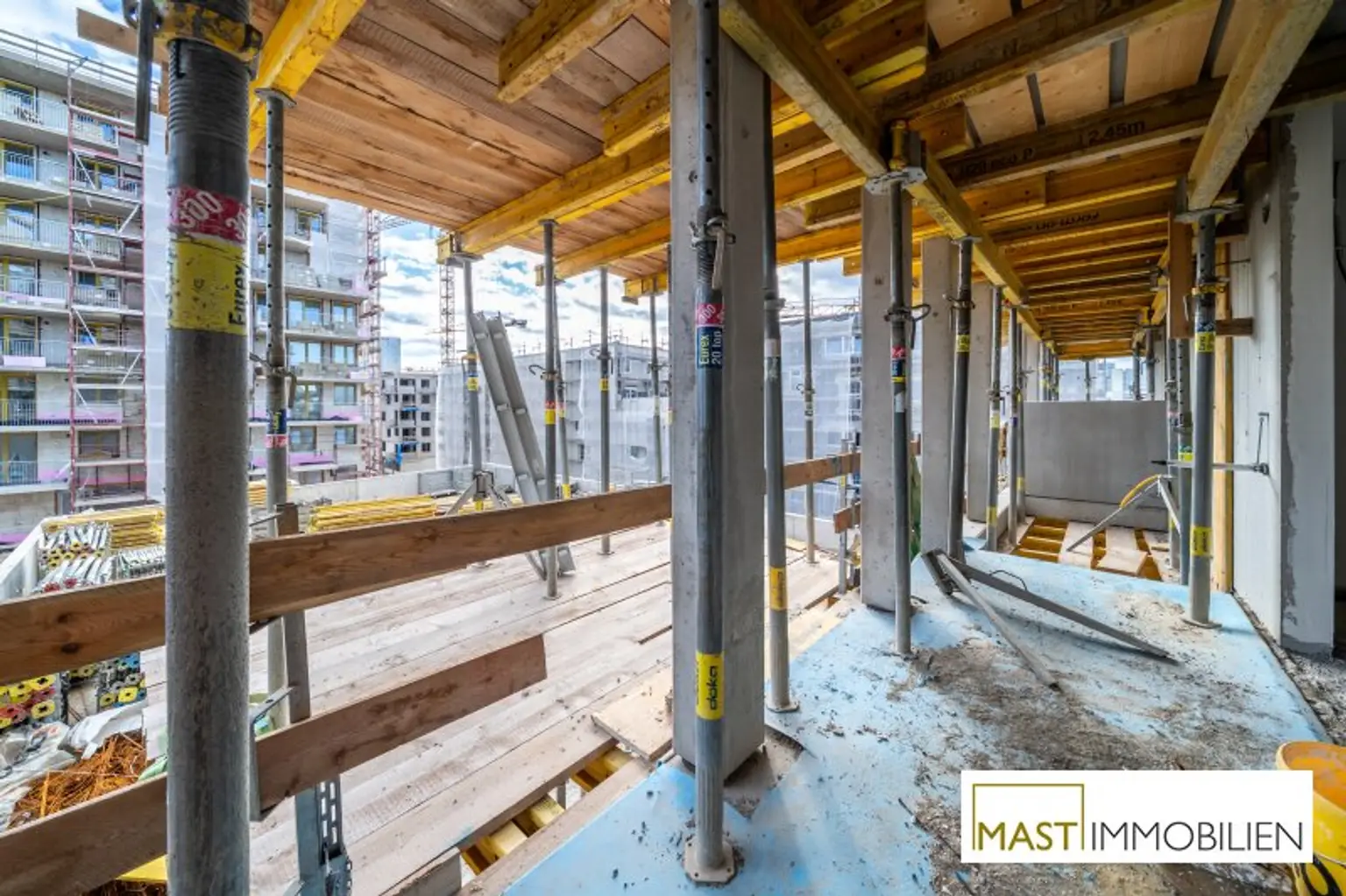 *unweit vom Donauzentrum* 3-Zimmer Familienwohnung!