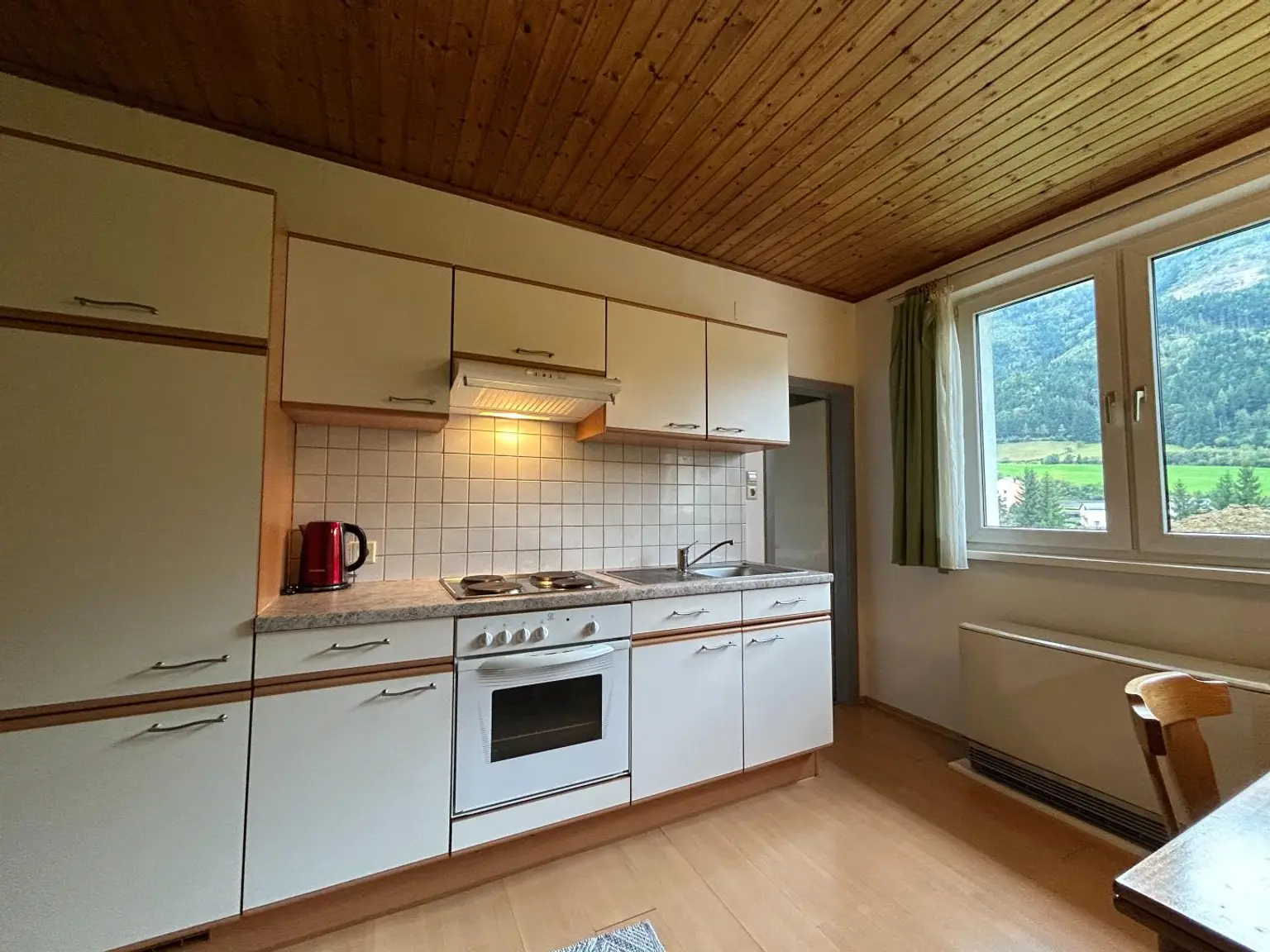 Gepflegte & praktische 2-Zimmer Wohnung in Aussichtslage!