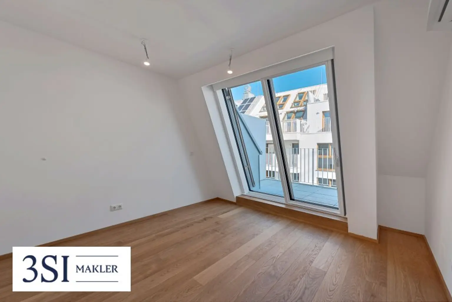The Temptation: Smarte 2-Zimmer-Dachgeschoßwohnung mit großzügiger Terrassenfläche mit Blick in den ruhigen Innenhof