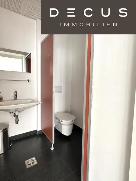+ + + REPRÄSENTATIVER ALTBAU + + + TOP CITY LAGE + + + 10 Räume + + +
