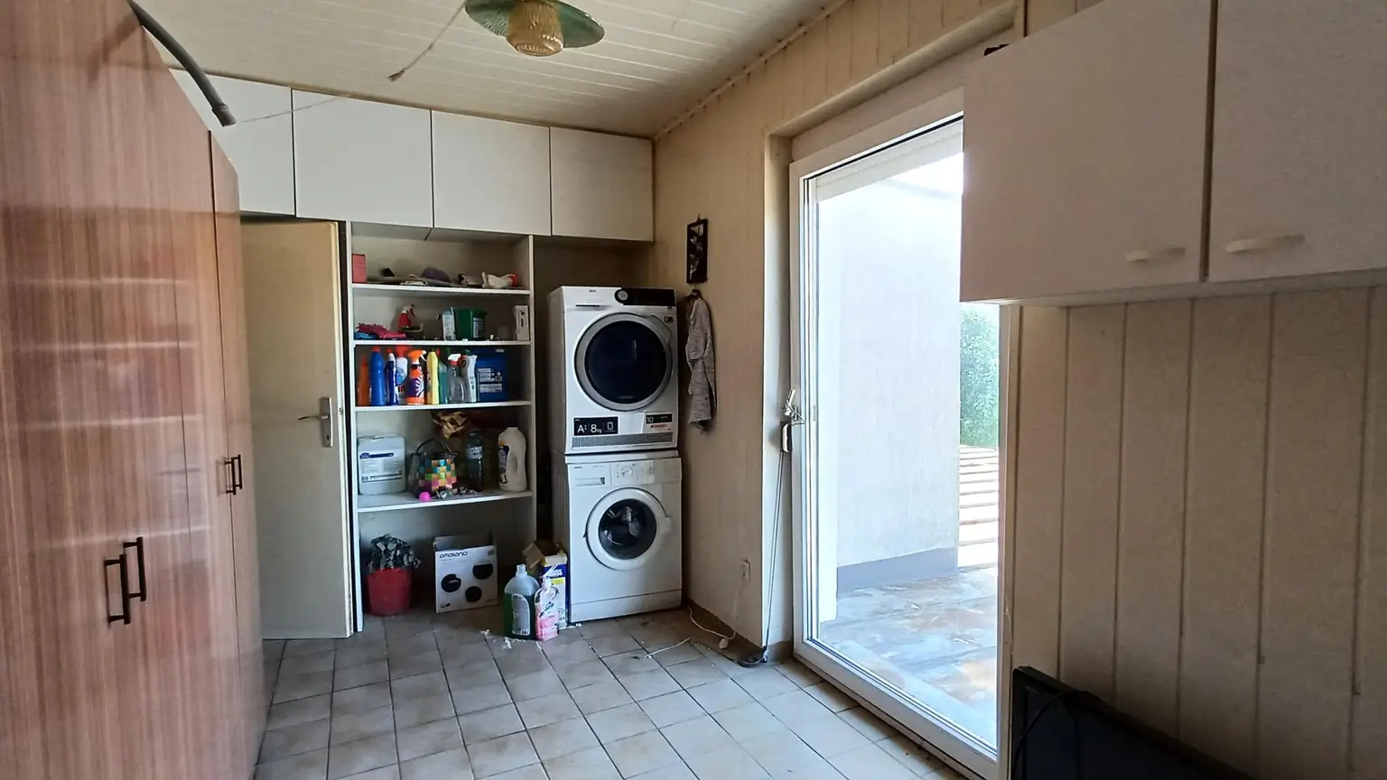 attraktives Anlageobjekt mit 2 WE, 12 Gästezimmern und Gastronomie